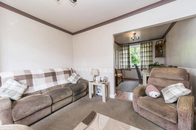 Turnshaw Avenue, Kirkburton, Huddersfield, HD8 photo 4