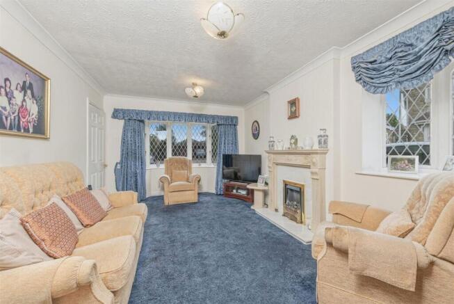 3 bed Detached for sale Image 5