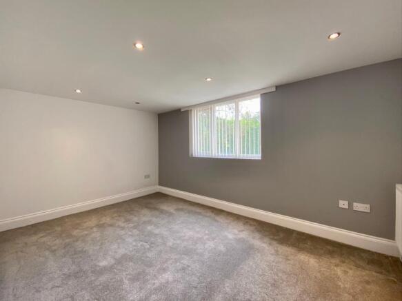 Halsall Ln - bedroom