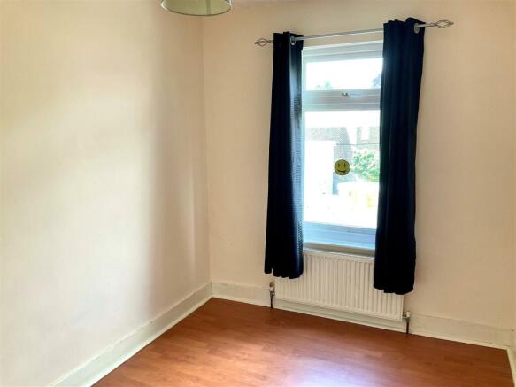 bedroom 3.jpg