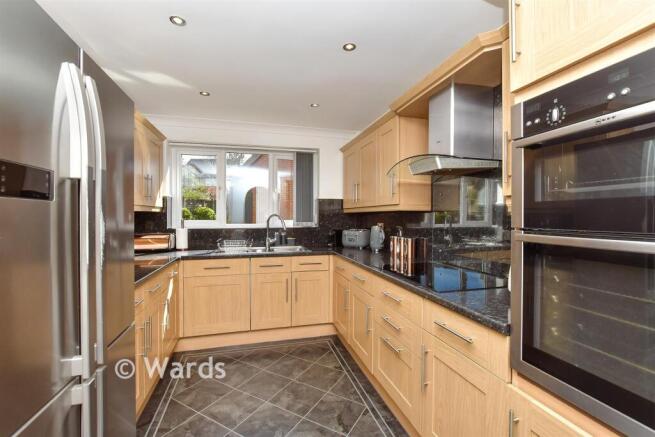 Kitchen/ Utility Room