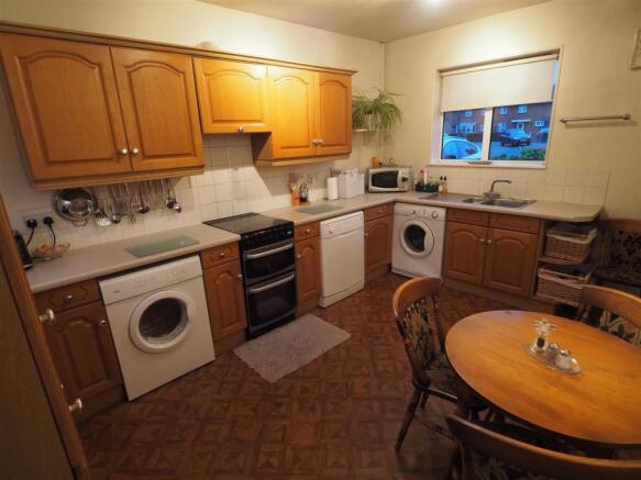 Breakfast Kitchen 332