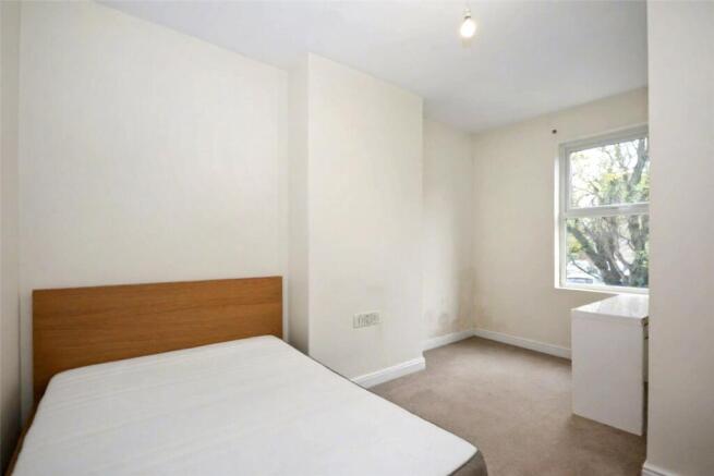 3 bed Terraced for sale Image 6