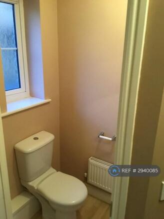 3 bed Semi-Detached to rent Image 8