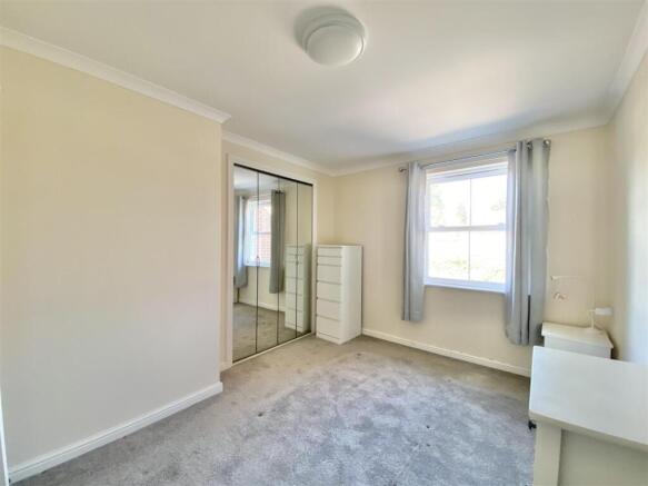 1 bed Apartment for sale Image 5