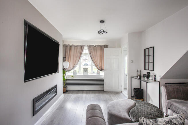 3 bed Semi-Detached for sale Image 5
