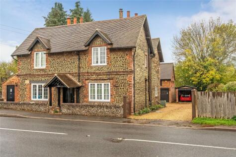 Dorking Road, Chilworth, Guildford, Surrey, GU4