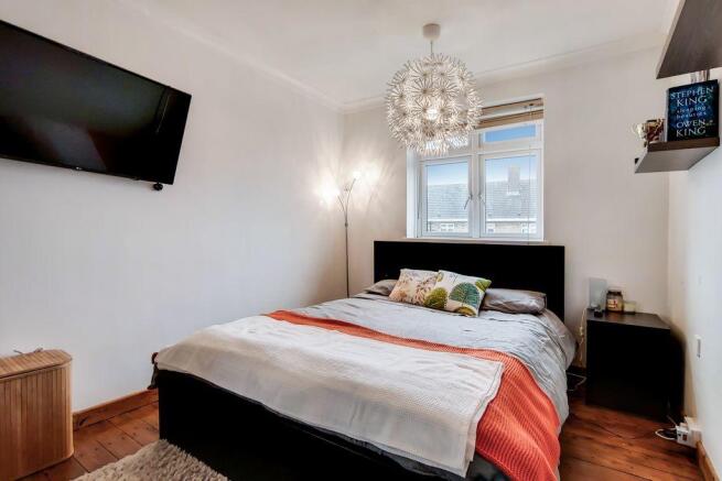 Bedroom 2 (Double)