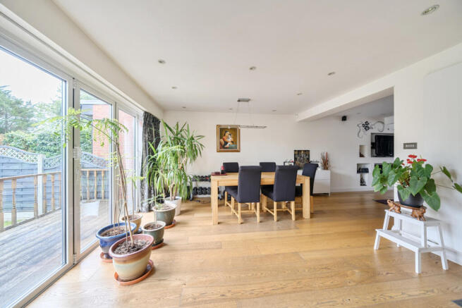 1346644-12-68c95a...