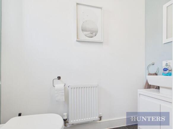 4 bed Detached for sale Image 8