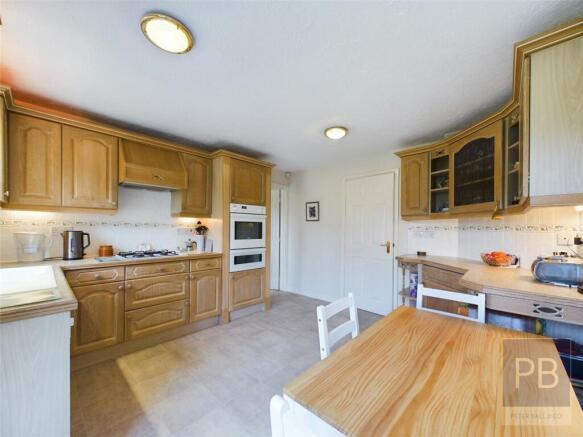 Kitchen/Breakfast Rm