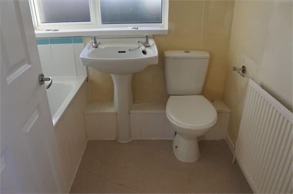 Family Bathroom 