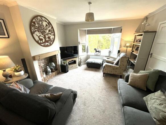Lounge Area Front