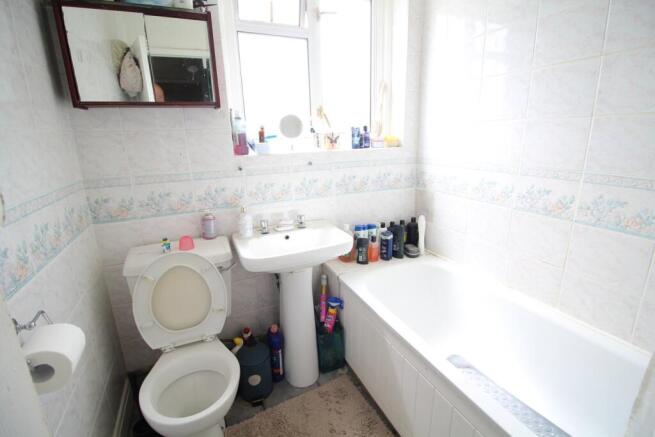 Kynaston Avenue, Thornton Heath, CR7 photo 4