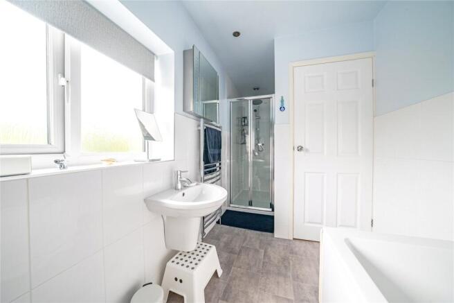 3 bed Semi-Detached for sale Image 12