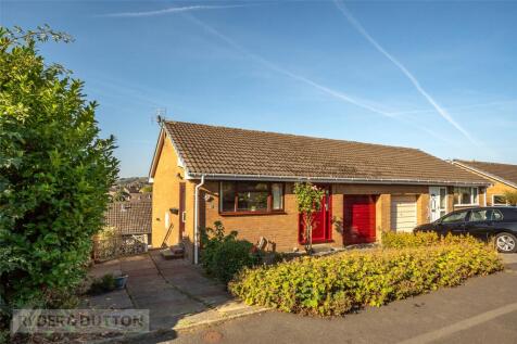 Walsham Drive, Salendine Nook, Huddersfield, West Yorkshire, HD3