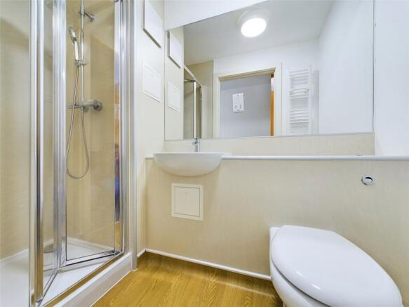 Bathroomroom-To-Rent