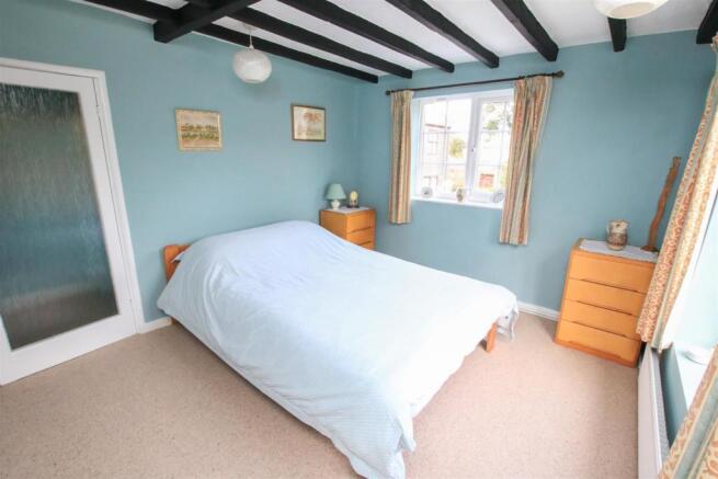 BEDROOM 2