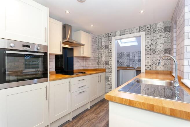 2 bed Terraced for sale Image 6