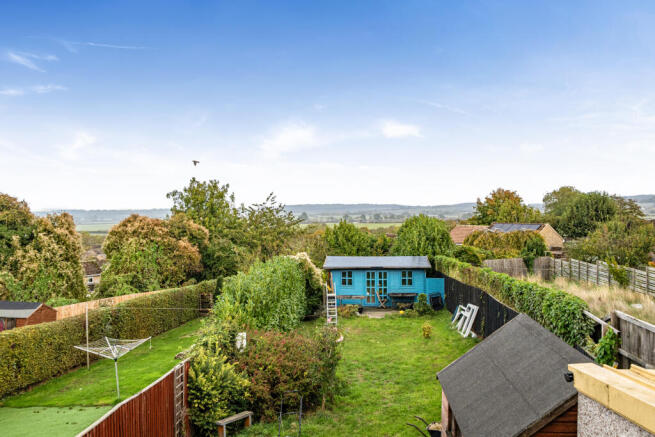 Queens Avenue, Highworth, Swindon, SN6 photo 2