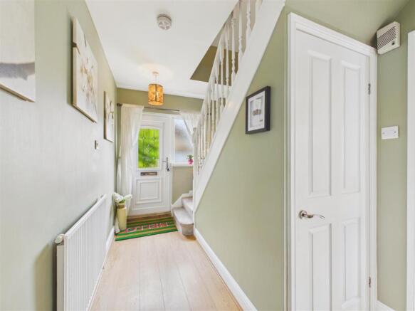 3 bed Semi-Detached for sale Image 5