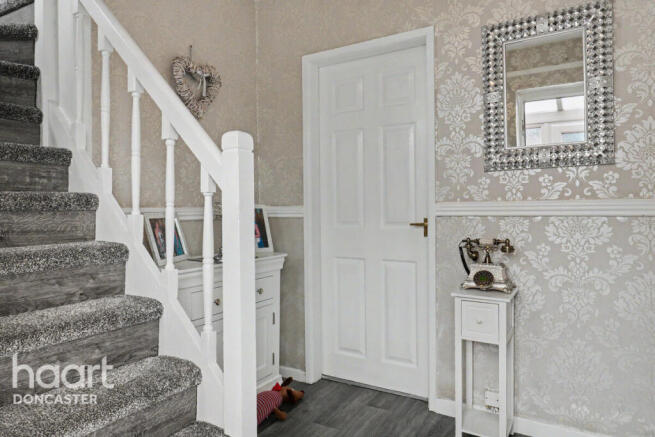 3 bed Terraced for sale Image 5