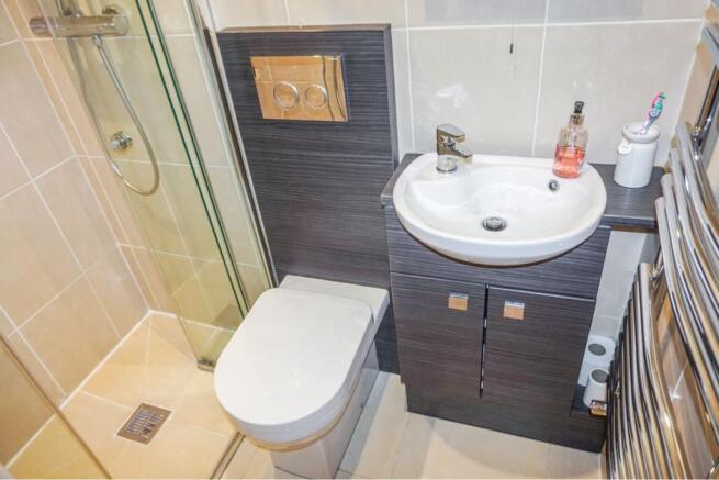 Master En-suite