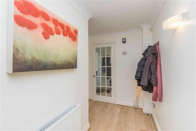 SPACIOUS HALLWAY