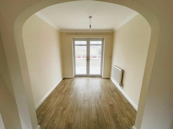 dining room.jpg