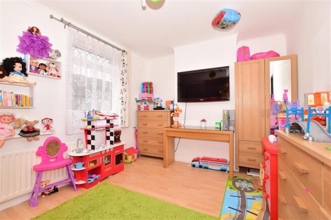 Play Room/ Bedroom 2