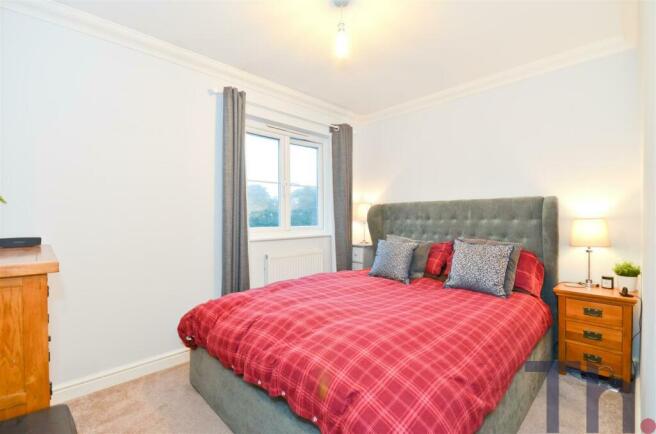 Bedroom 1.JPG