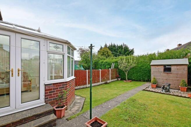Garden & C...