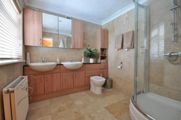En Suite Shower Room
