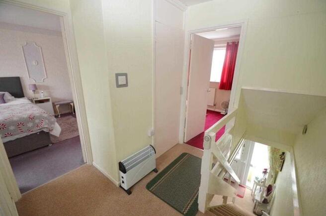 FIRST FLOOR LANDING