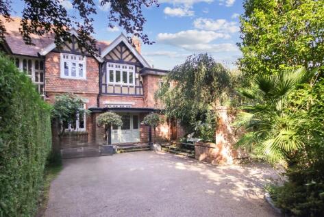 Swissland Hill, East Grinstead, West Sussex, RH19