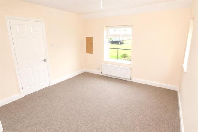 Walby Close, Woodchurch, Wirral photo 4