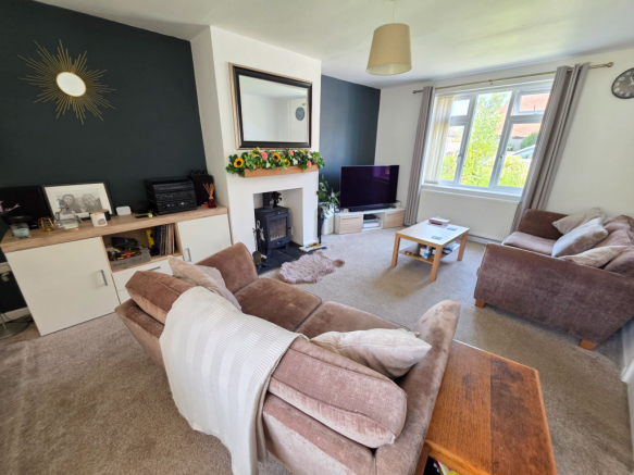 3 bed Semi-Detached for sale Image 5