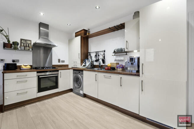 8 Springs kitchen
