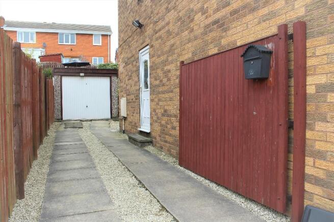 driveway & garage