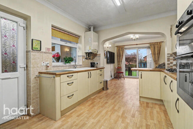 3 bed Detached Bungalow for sale Image 8