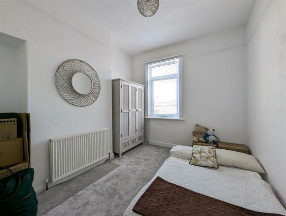 2 bed Terraced for sale Image 8