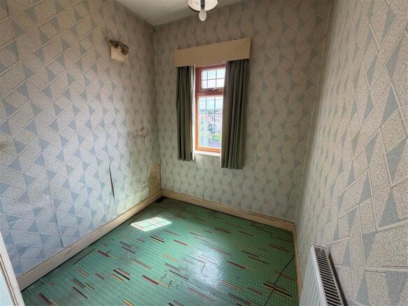 3 bed Semi-Detached for sale Image 6