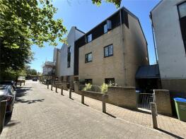 80, Davis Way, Sidcup DA14 5JR