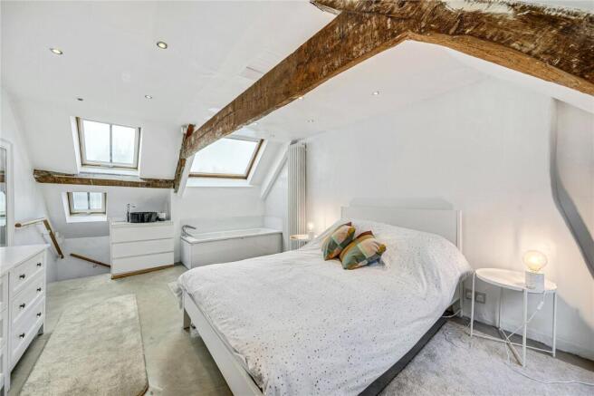 3 bed Terraced for sale Image 6