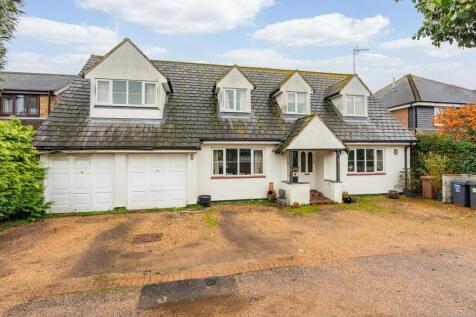 Portland Place, Hertford Heath, SG13