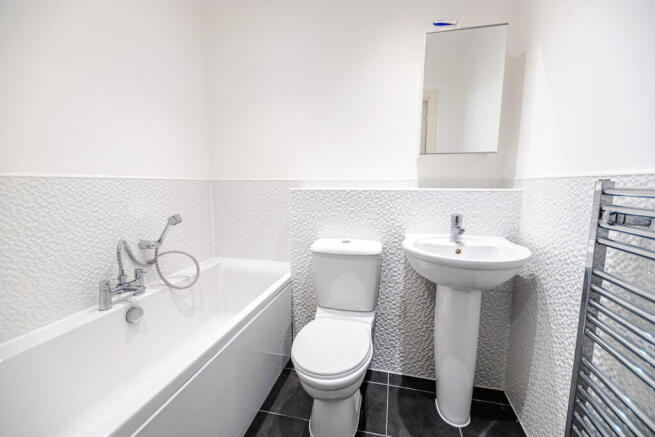 2 bed Apartment for sale Image 10