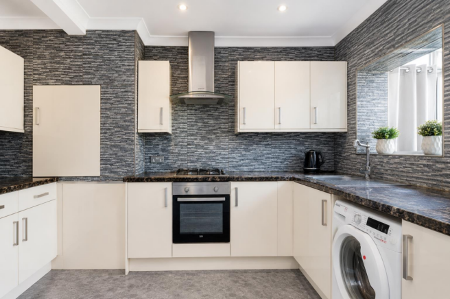 Kitchen 2.png