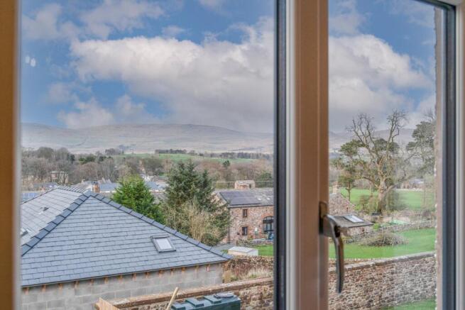Where Stunning Views Captivate