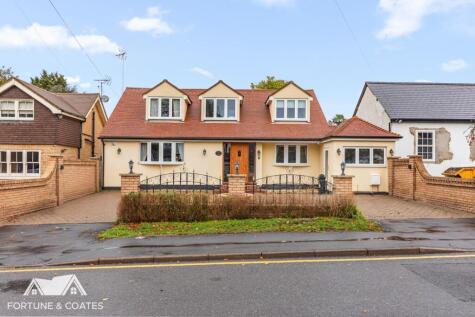 Priory Avenue, Old harlow