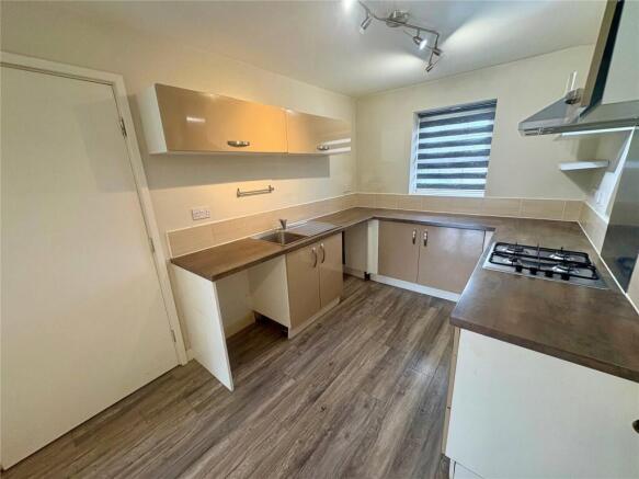 3 bed Semi-Detached for sale Image 4